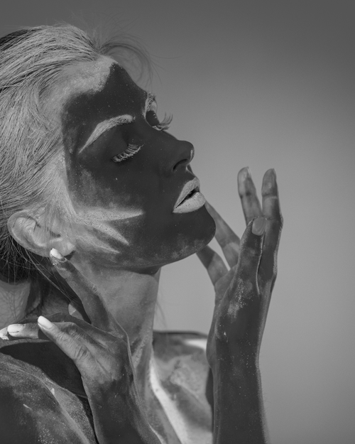 UV Light Lash Curing: Innovation or Overhyped Trend