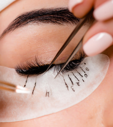 Signs of Bad Eyelash Extensions
